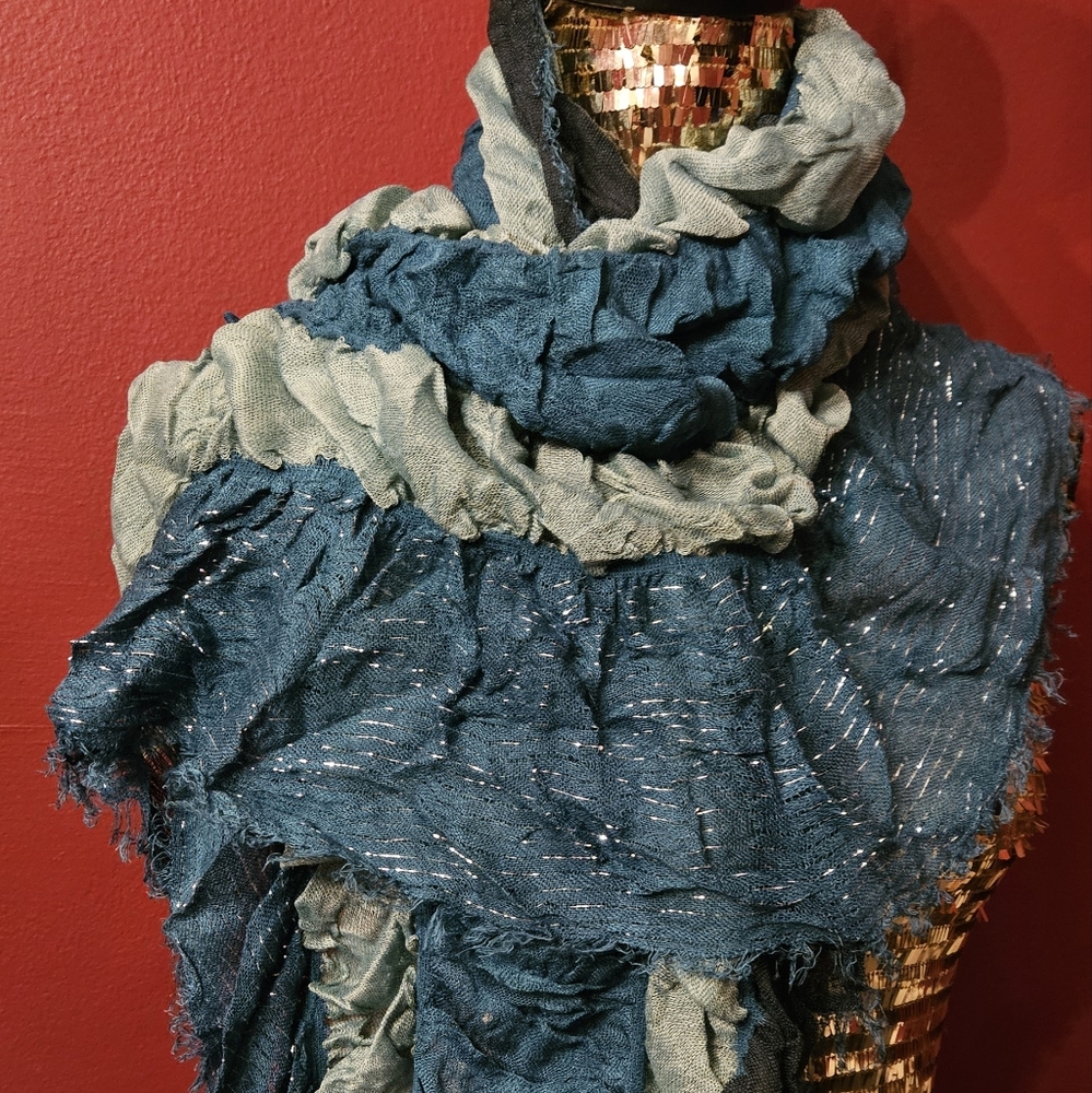 Blue Ruffled Scarf - Picture 3 of 6